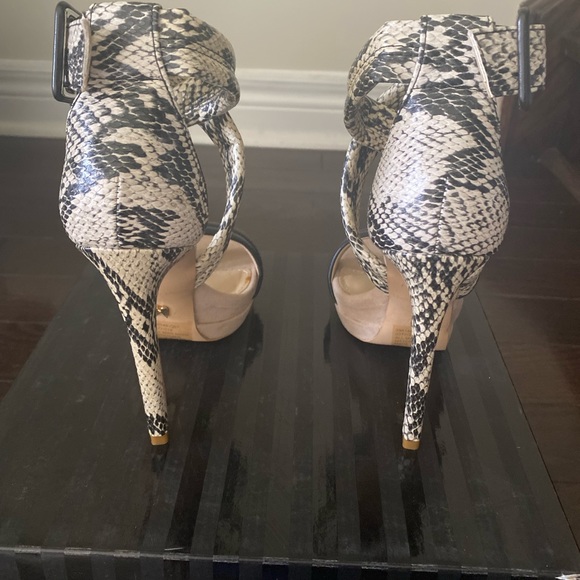 Brand new sexy high heel sandals - Picture 4 of 5